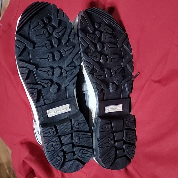 NWT🔥 Women's Bearpaw Waterproof Boots, Style: Nelly, Size 9 - Picture 5 of 9